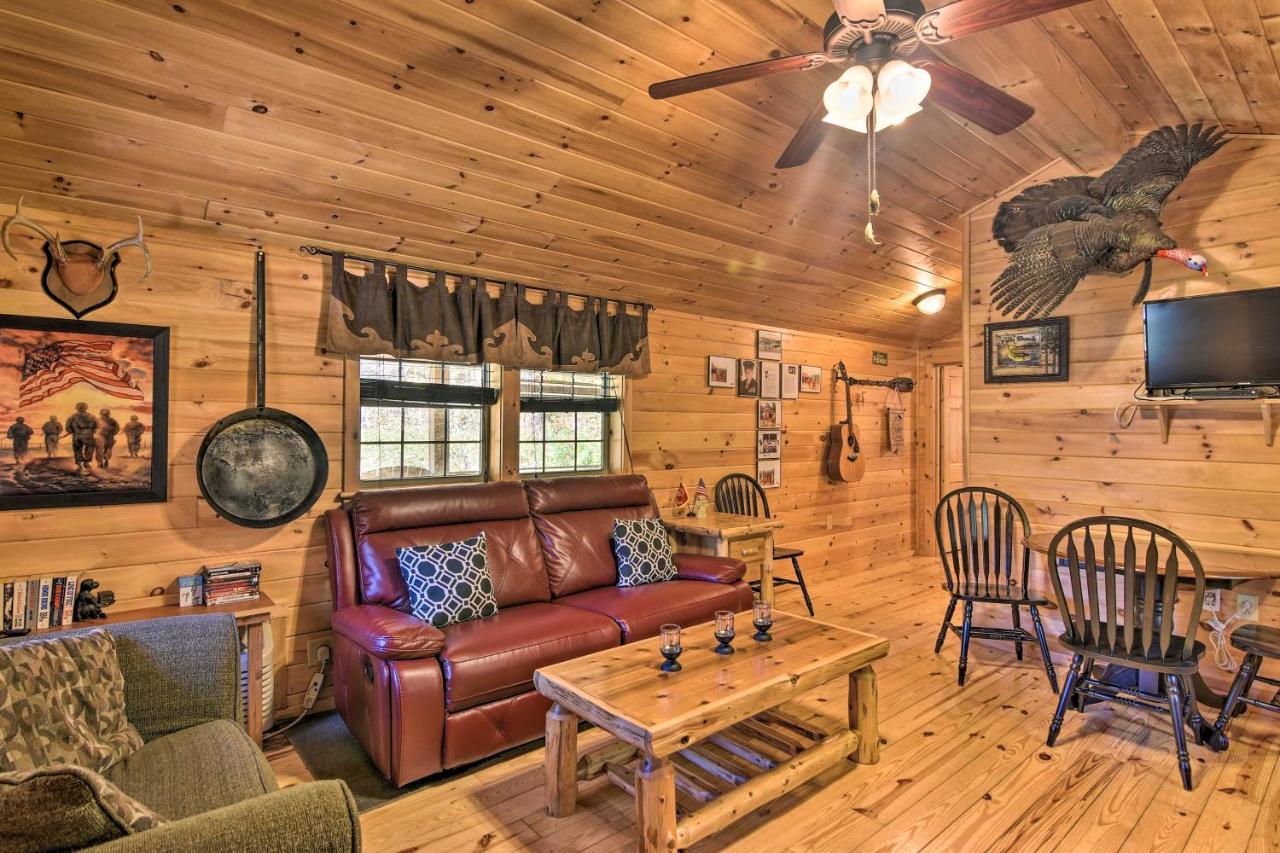 Pet-Friendly Semper Fi Cabin With Fire Pit! Villa Parsons Exterior photo