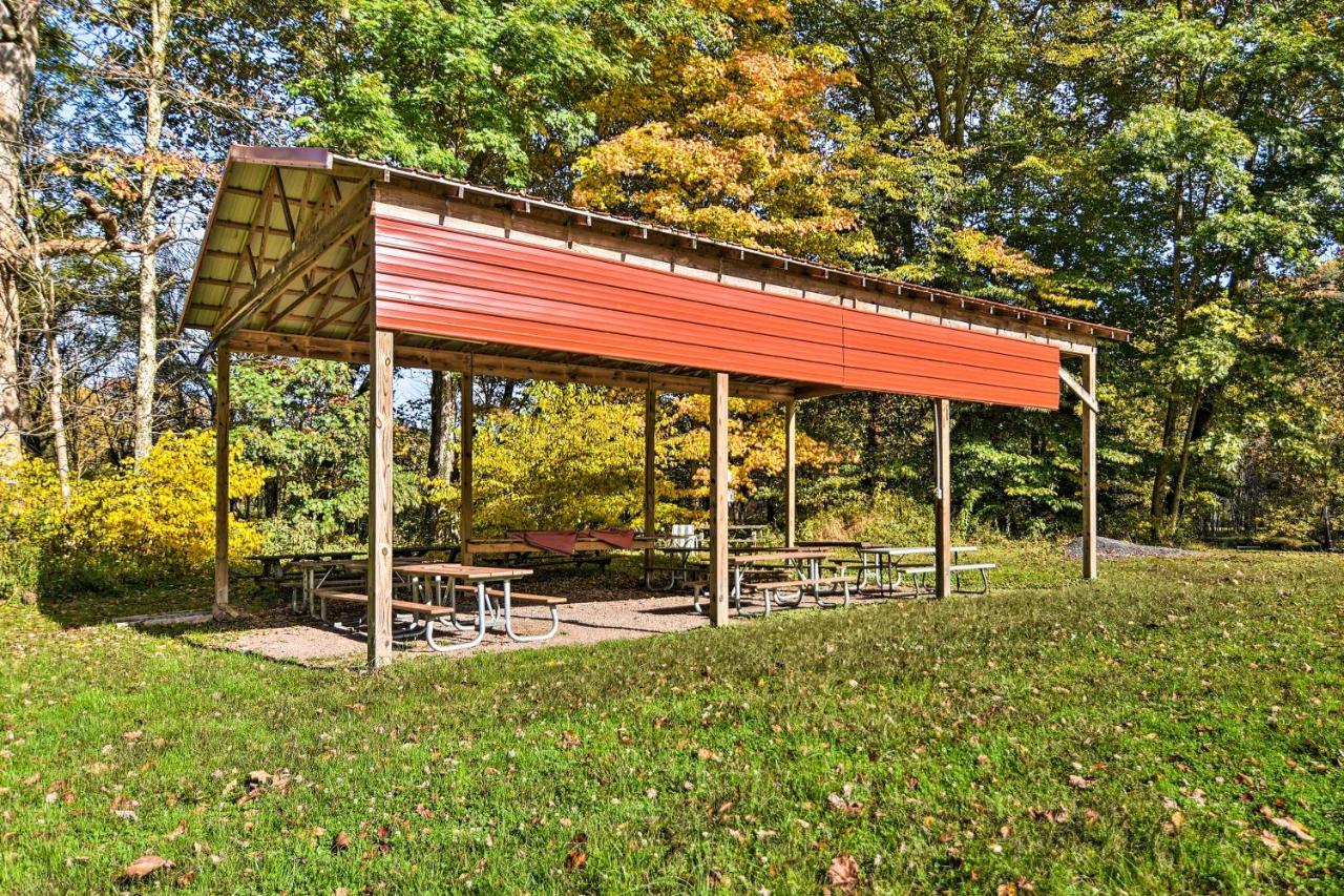 Pet-Friendly Semper Fi Cabin With Fire Pit! Villa Parsons Exterior photo